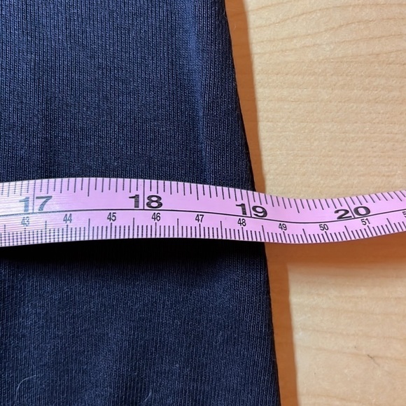 TOMMY Hilfiger V-neck Polo Dress Size Medium, T-Shirt Dress Short Sleeve Casual - Picture 11 of 11